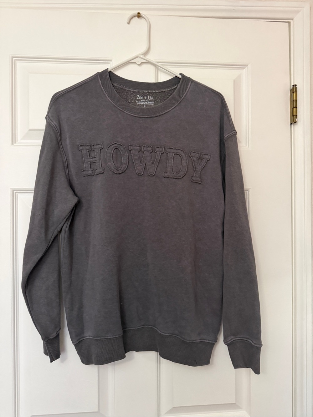 Zoe + Liv Men’s HOWDY Crewneck Sweater - Charcoal Gray